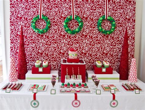 20 Office Christmas Party Ideas: How to Uplift the Office Ambience