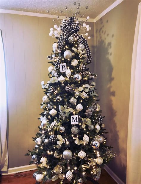 Black and white check inspired Christmas tree | Holiday decor ...