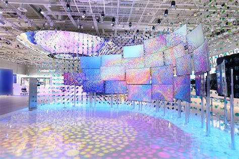 The Origin of Quantum Dot – New Media Art Installation for Samsung ...