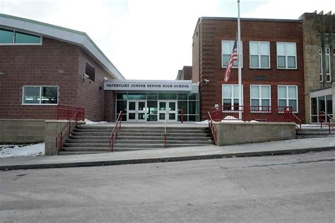 Watervliet cuts spending to relieve school fiscal stress