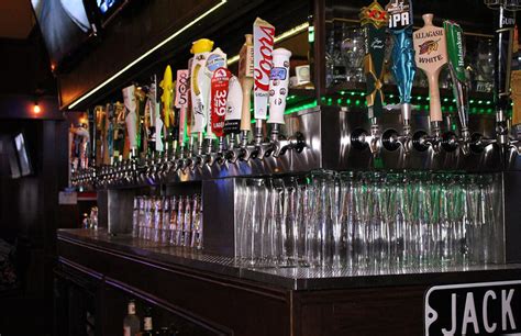 50 Best Sports Bars in America Gallery