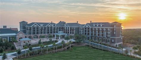 New luxury resort opens in Destin - Local Pulse