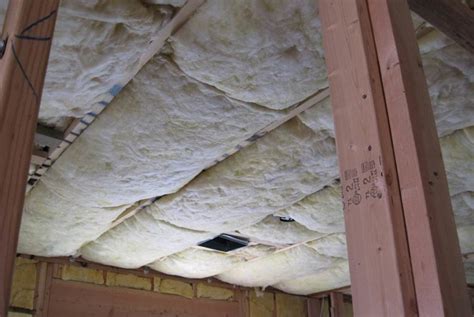 Choosing The Best Internal Wall Insulation For Your Home