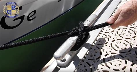 How to Tie a Cleat Hitch - Skippers Ticket Edu