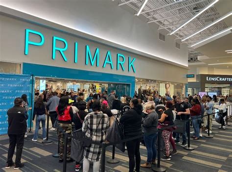 Primark opens to big crowd at Concord Mills