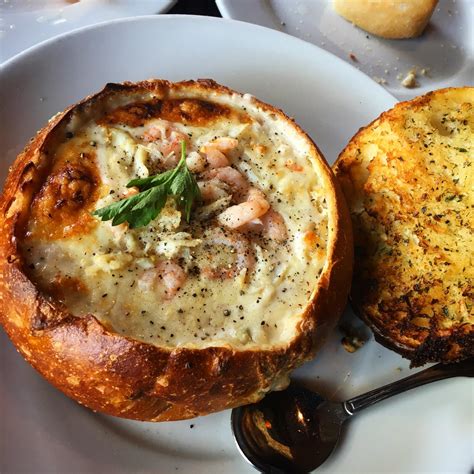 [I ate] Clam Chowder Bread Bowl with Shrimp and Crabmeat : r/food