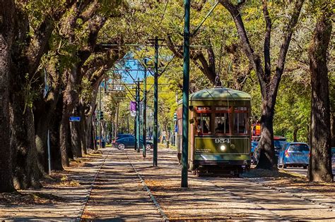 St. Charles Streetcar in New Orleans - The World’s Oldest Streetcar Line - Go Guides