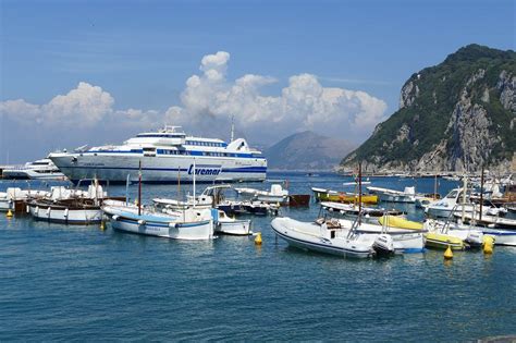 Taking the Naples to Capri Ferry: All You Need to Know - That Texas Couple