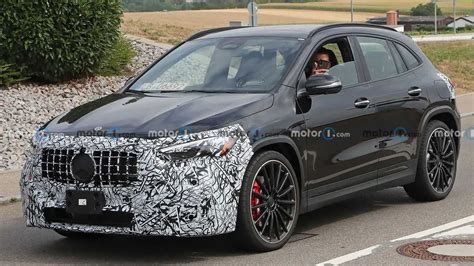 Refreshed Mercedes-AMG GLA 35 Spied For First Time With Minor Tweaks