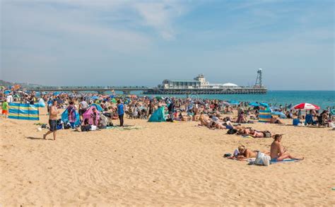 Bournemouth beach, UK editorial stock photo. Image of great - 99126443