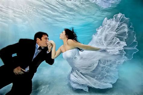 Brilliant Underwater Wedding Photography