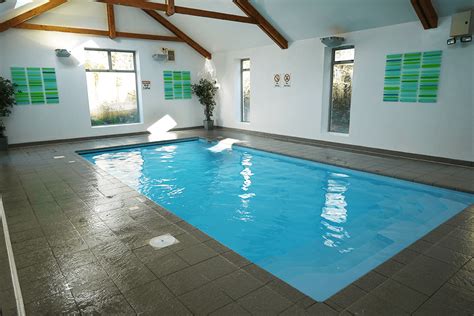 indoor-swimming-pool-the-valley-truro-cornwall - The Family Holiday Guide