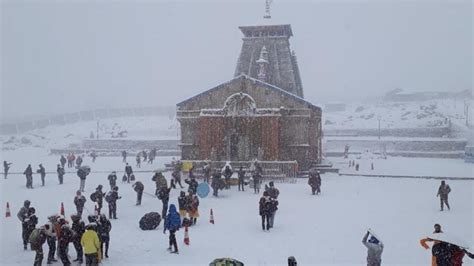 Amid snowfall, portals of Kedarnath shrine close for winter season | Latest News India ...