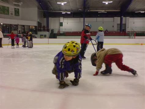 Free ice skating lessons for kids - snowizard