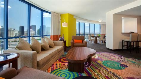 Masquerade Suite at the Rio All-Suite Hotel & Casino | Las Vegas Suites