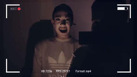 James Charles Screaming "Hi Sisters!" Jumpscare / James Charles ...