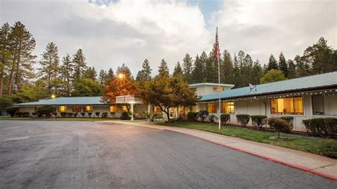 Paradise, California: Before and after photos show how wildfire reduced town to ashes | CNN