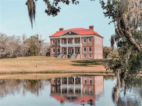 7 Best Plantations in Charleston to Visit in 2025 - The Traveling Drifter