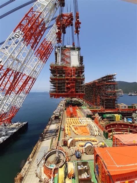 Coral Sul FLNG gets 1st topside module - LNG Prime