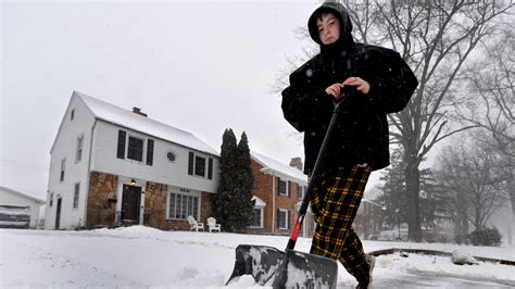 Weather: Springfield IL area expecting 5 to 10 inches of snow Thursday