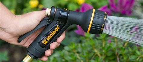 Best Garden Hose Nozzles In 2022 [Buying Guide] Gear Hungry