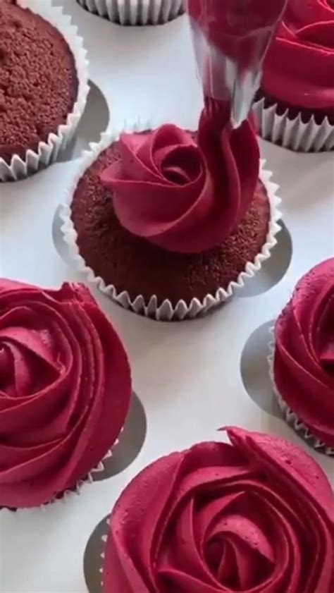 Rose Cupcakes [Video] | Cupcake decorating tips, Desserts, Cupcake cake ...