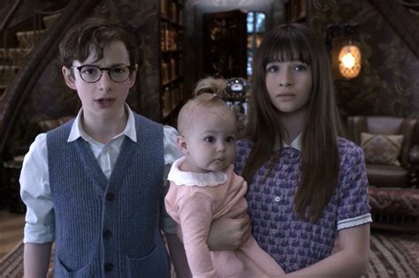 Netflix Releases a Second Trailer for 'Lemony Snicket's a Series of Unfortunate Events' | HYPEBEAST