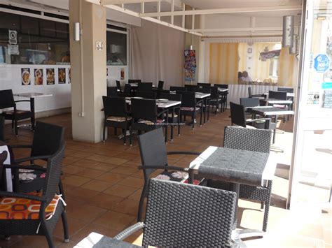 Fantastic Beach Restaurant in Torremolinos - Bars for sale Spain