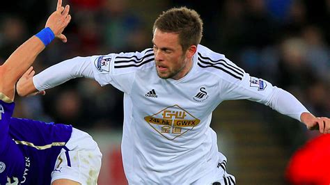 Sigurdsson expected to play against Everton | ITV News Wales