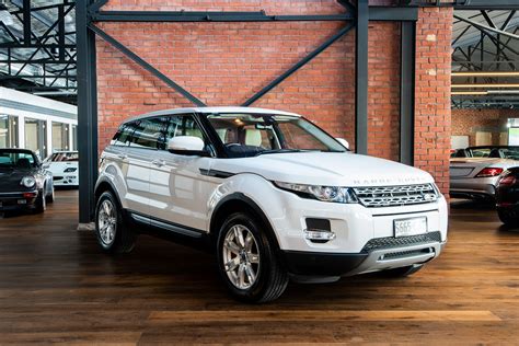 Range rover evoque white (27) - Richmonds - Classic and Prestige Cars ...