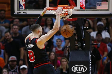 Chicago Bulls: NBA, Zach LaVine should hold surprise dunk contest