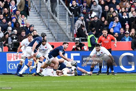 Ben WHITE of Scotland during the Six Nations match between France and ...