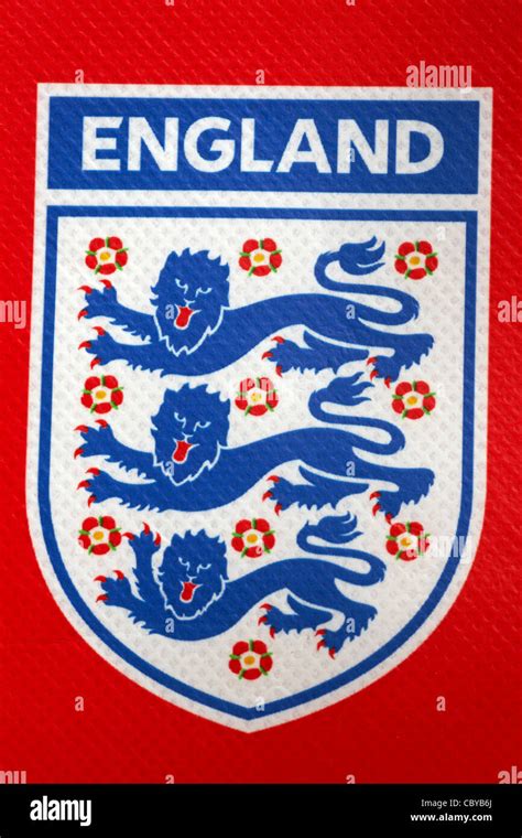 Three lions england badge hi-res stock photography and images - Alamy