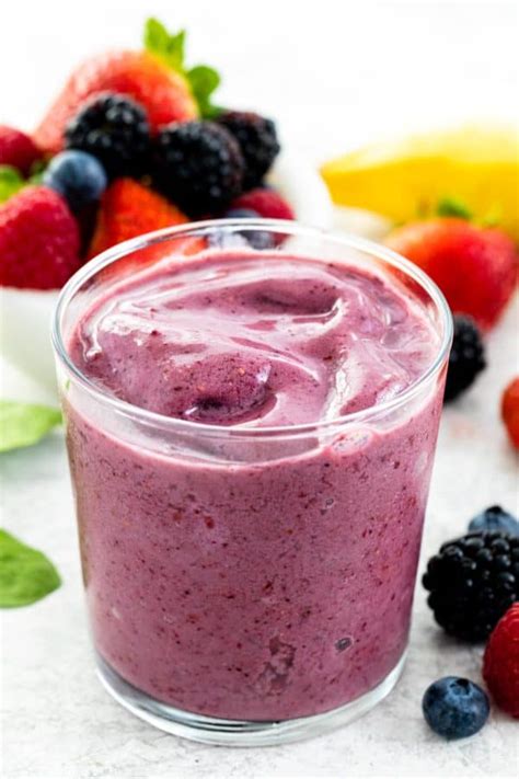 Mixed Berry Smoothie - Jessica Gavin