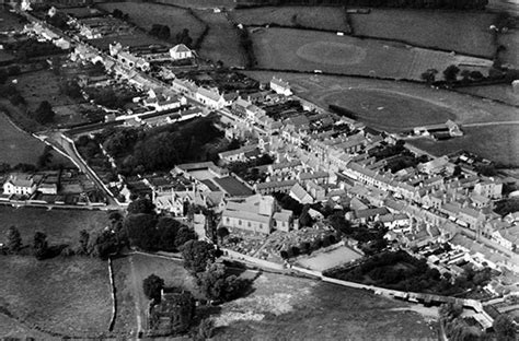 Holy Cross Church, Cowbridge - History Points