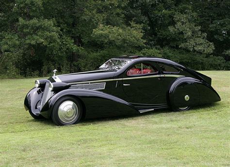 After seeing all the 30's car posts, here's the 1925 Rolls Royce Phantom 1 Jonckheere Coupe ...