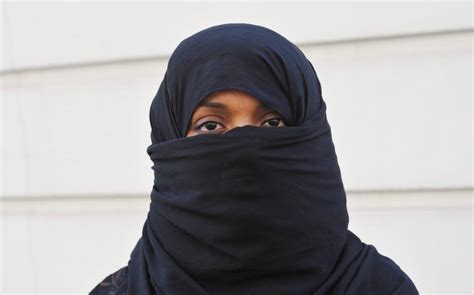 British police force says it may allow female officers to wear burkas ...