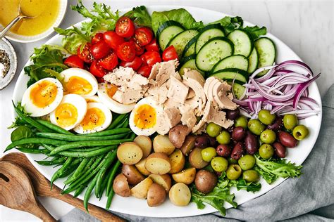 Niçoise Salad - Downshiftology