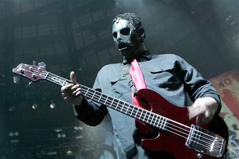 Paul Gray (2)'s Ibanez PGB1L Paul Gray Signature Left-Handed Bass ...