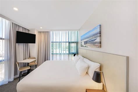 Travelodge Hotel Sydney Airport - Global Hotels & Safaris