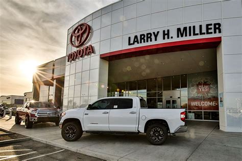 New Toyota & Used Car Dealer | Larry H. Miller Toyota Peoria