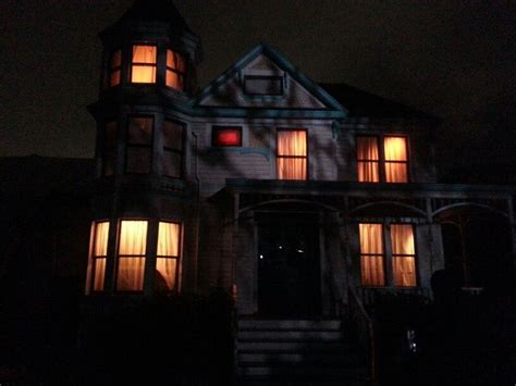 The front of the Insidious house! | Halloween horror nights, Horror ...