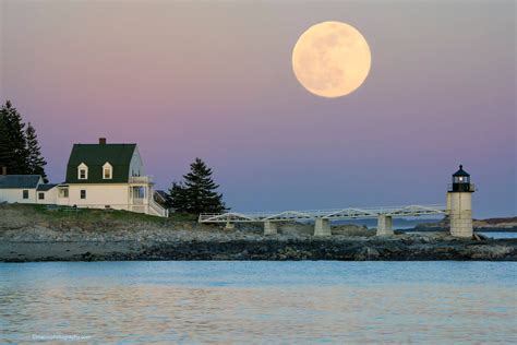 Marshall Point Lighthouse,Maine | Maine lighthouses, Lighthouse, Shoot ...