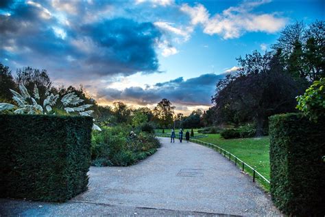 Princess Diana Memorial walk - London Parks walks - London walks