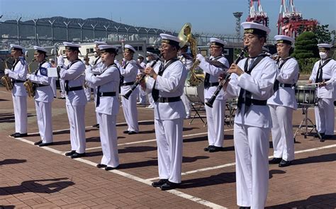 US aircraft carrier arrives in South Korea with strike group to kick off joint drills | Stars ...