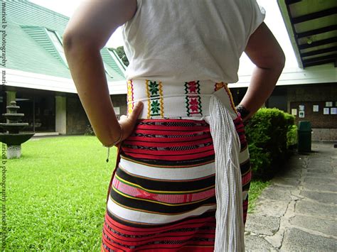 bontoc tapis - Google Images | High waisted skirt, Fashion, High waisted