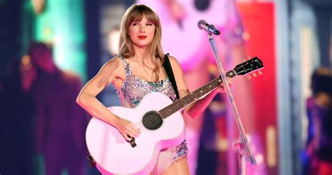 Taylor Swift Kicks Off The Eras Tour: See Photos/Video & Career-Spanning 44-Song Set List ...