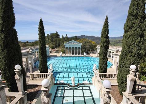 Hearst Castle | California, Location, Map, Square Feet, & Architect ...