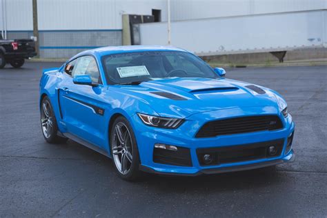 Roush Shows Off Pair Of Grabber Blue Mustangs | Carscoops