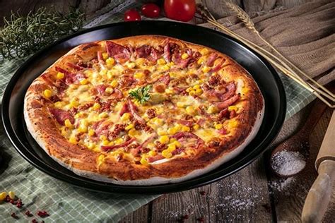 Cách làm Pizza bò băm chuẩn vị nhà hàng